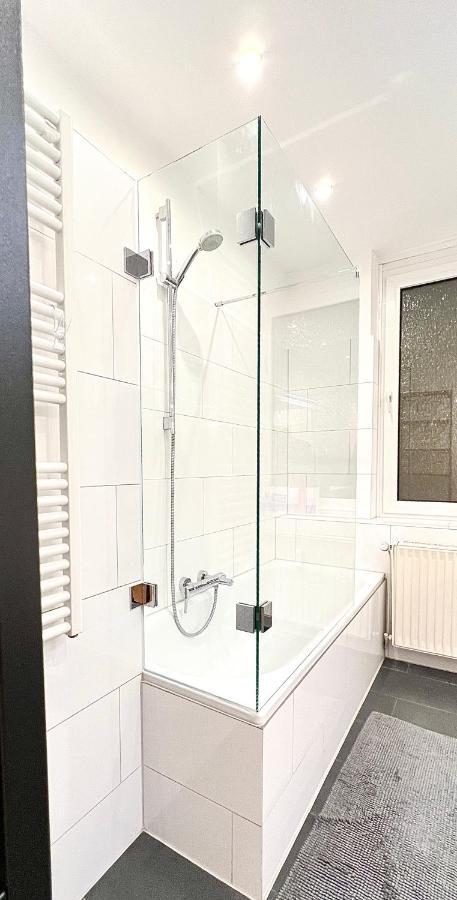 Geraeumiges City-Apartment Mit 2 Badezimmer Und Parkplaetzen D46-Og Oldenbourg Extérieur photo