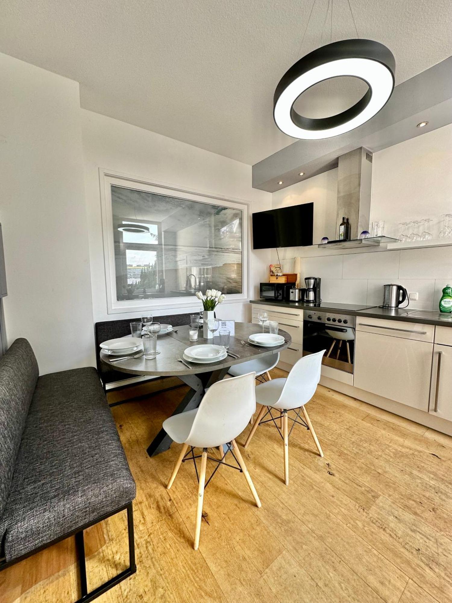 Geraeumiges City-Apartment Mit 2 Badezimmer Und Parkplaetzen D46-Og Oldenbourg Extérieur photo