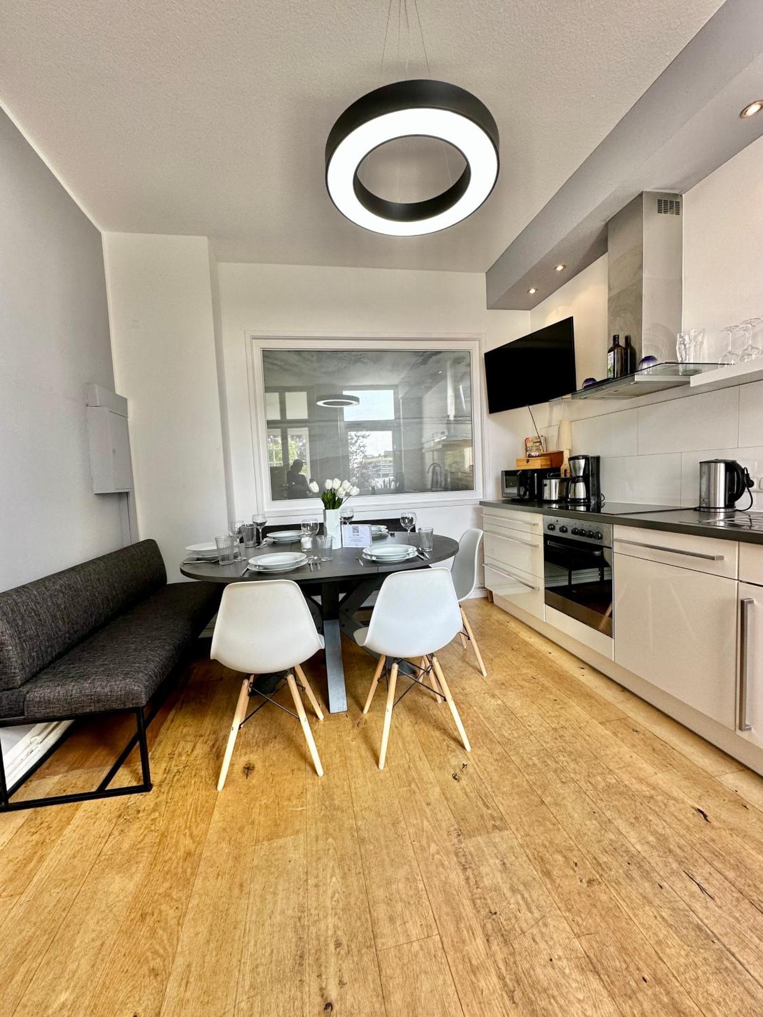 Geraeumiges City-Apartment Mit 2 Badezimmer Und Parkplaetzen D46-Og Oldenbourg Extérieur photo