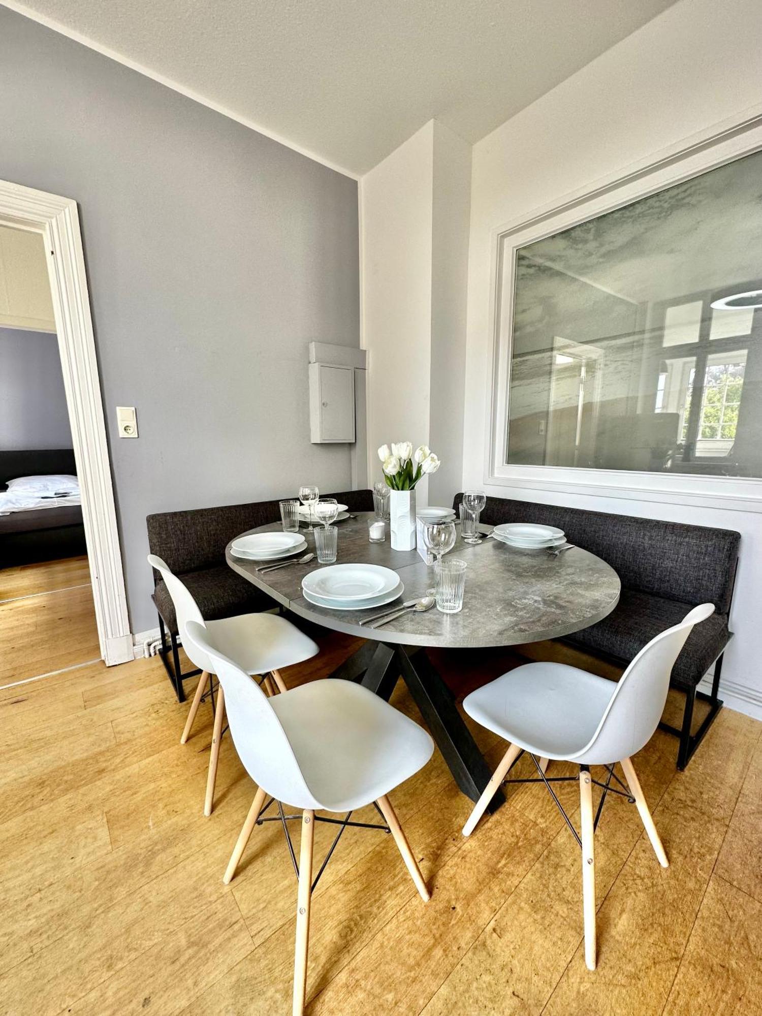 Geraeumiges City-Apartment Mit 2 Badezimmer Und Parkplaetzen D46-Og Oldenbourg Extérieur photo