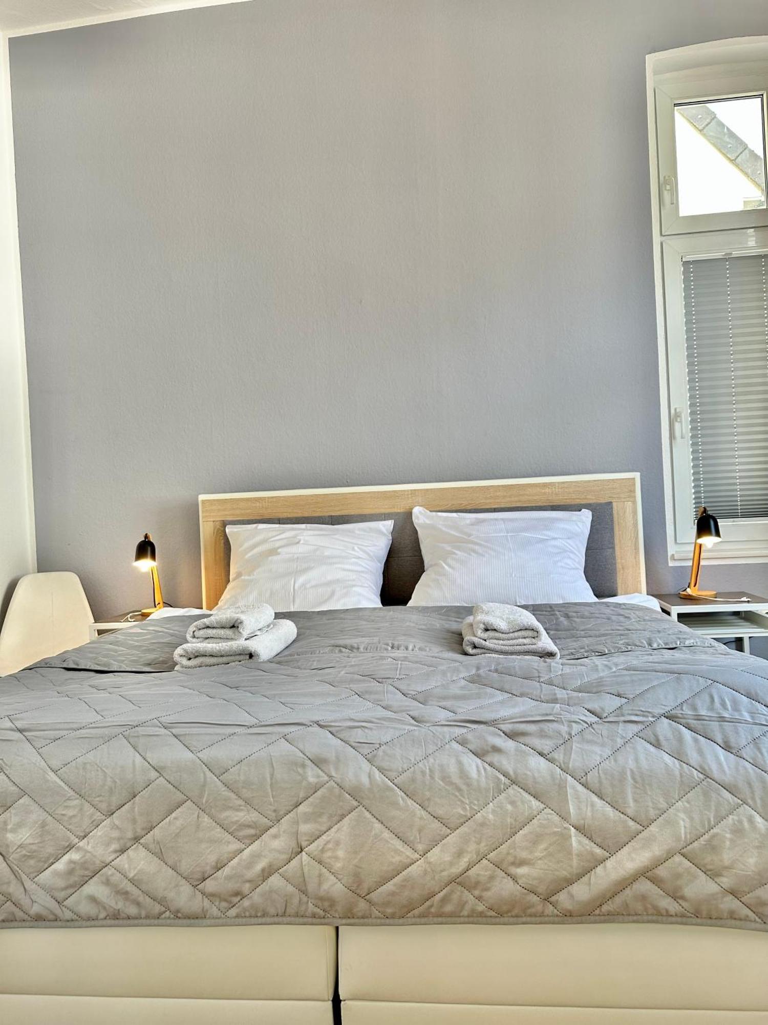 Geraeumiges City-Apartment Mit 2 Badezimmer Und Parkplaetzen D46-Og Oldenbourg Extérieur photo
